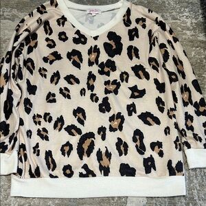 Leopard Print Long Sleeve Top